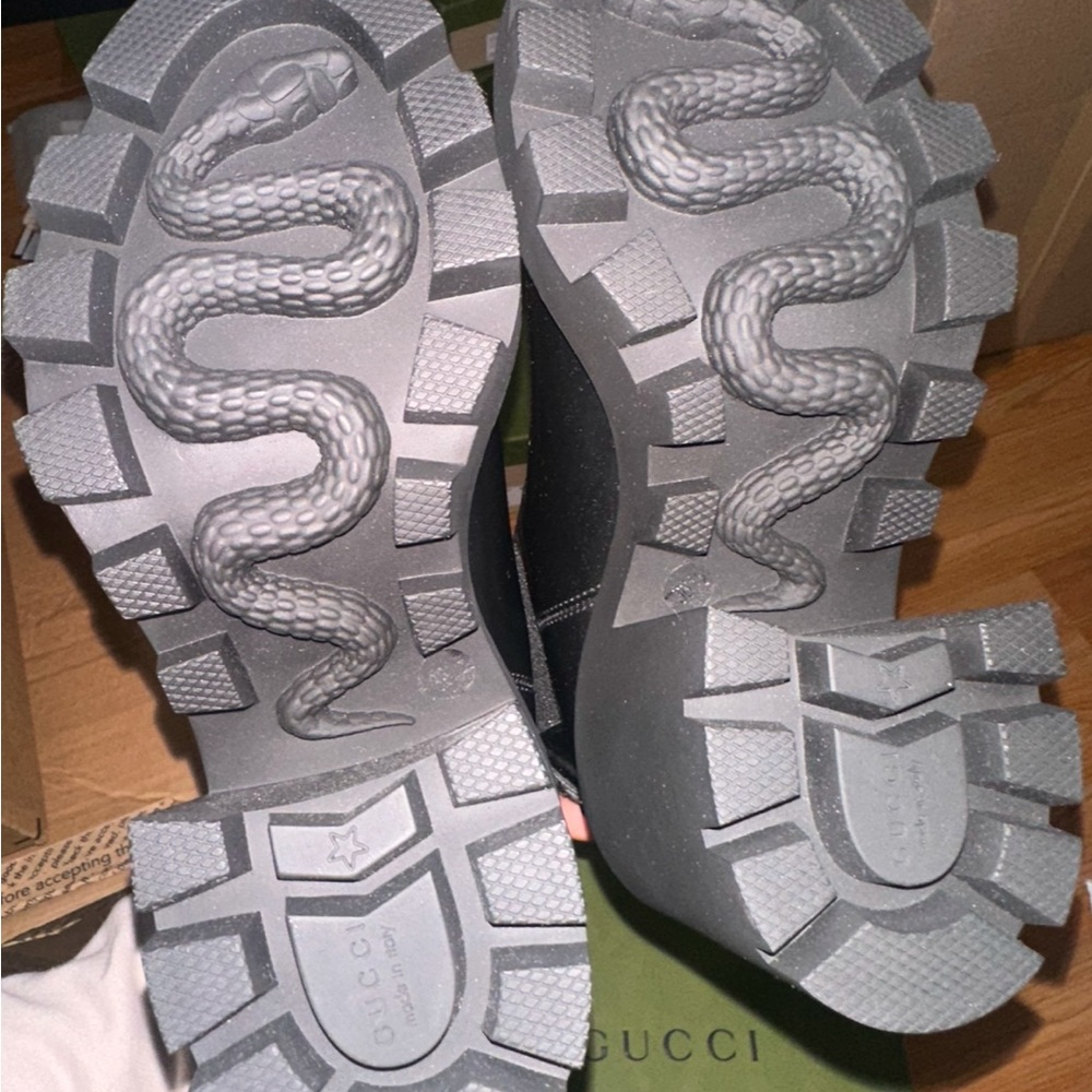 Gucci women's boot - Picture 2 of 3
